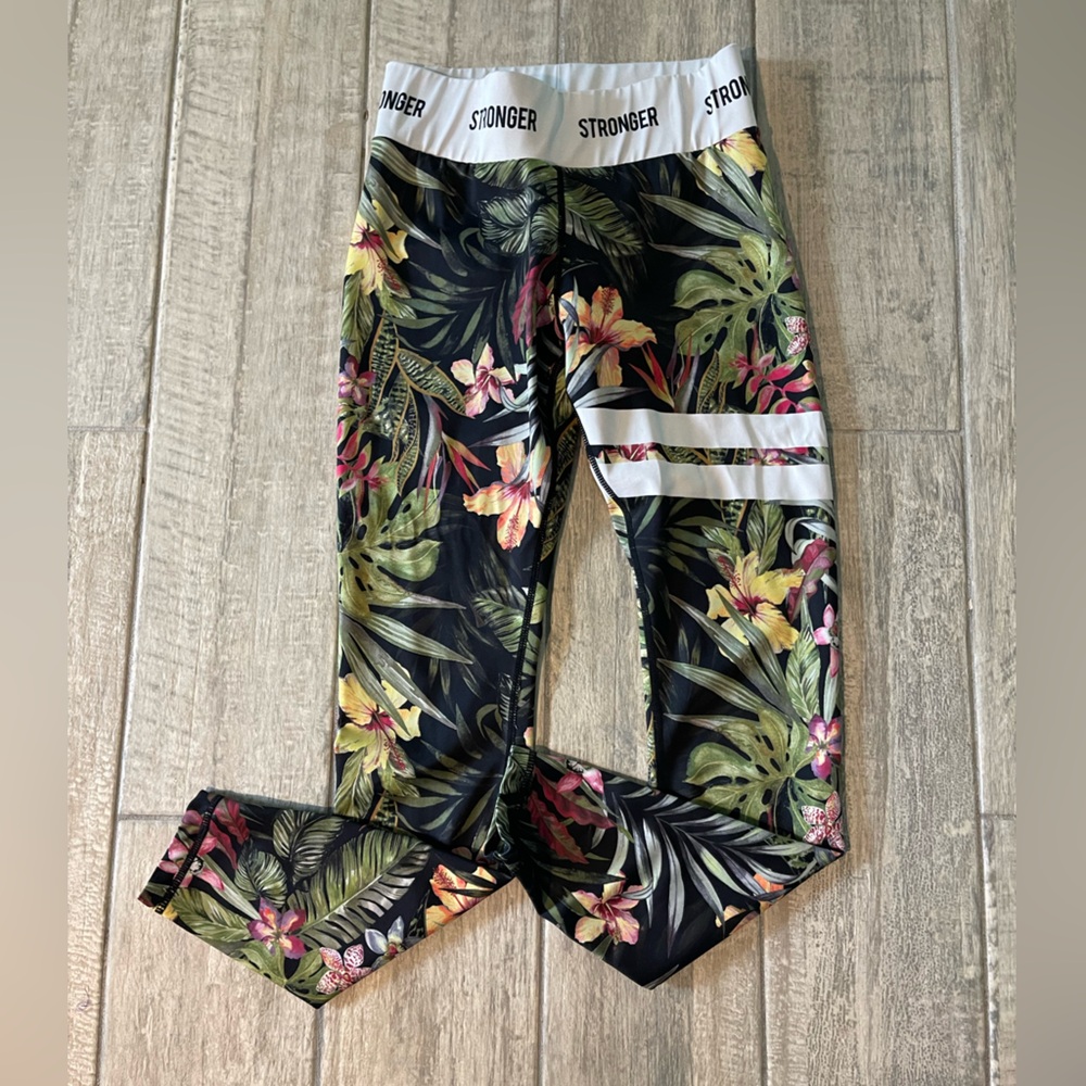 Stronger women’s workout leggings
